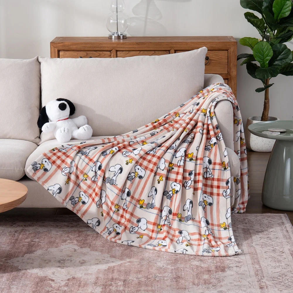 NWT PEANUTS Berkshire Velvetloft Peanuts Snoopy Woodstock Holiday Plaid Blanket